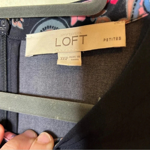 LOFT Long Sleeve Floral Dress XXSP - Picture 4 of 6